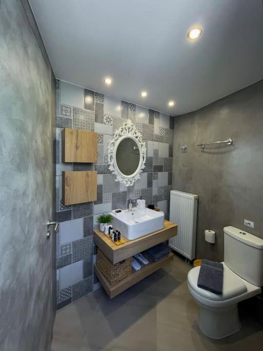 Апартаменты Just Live Triovasalos Экстерьер фото